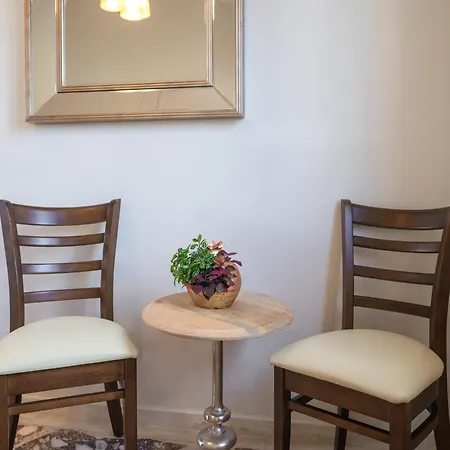 Boutique Aspasia Villa *