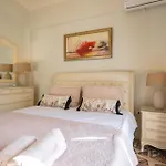 Boutique Aspasia Vila